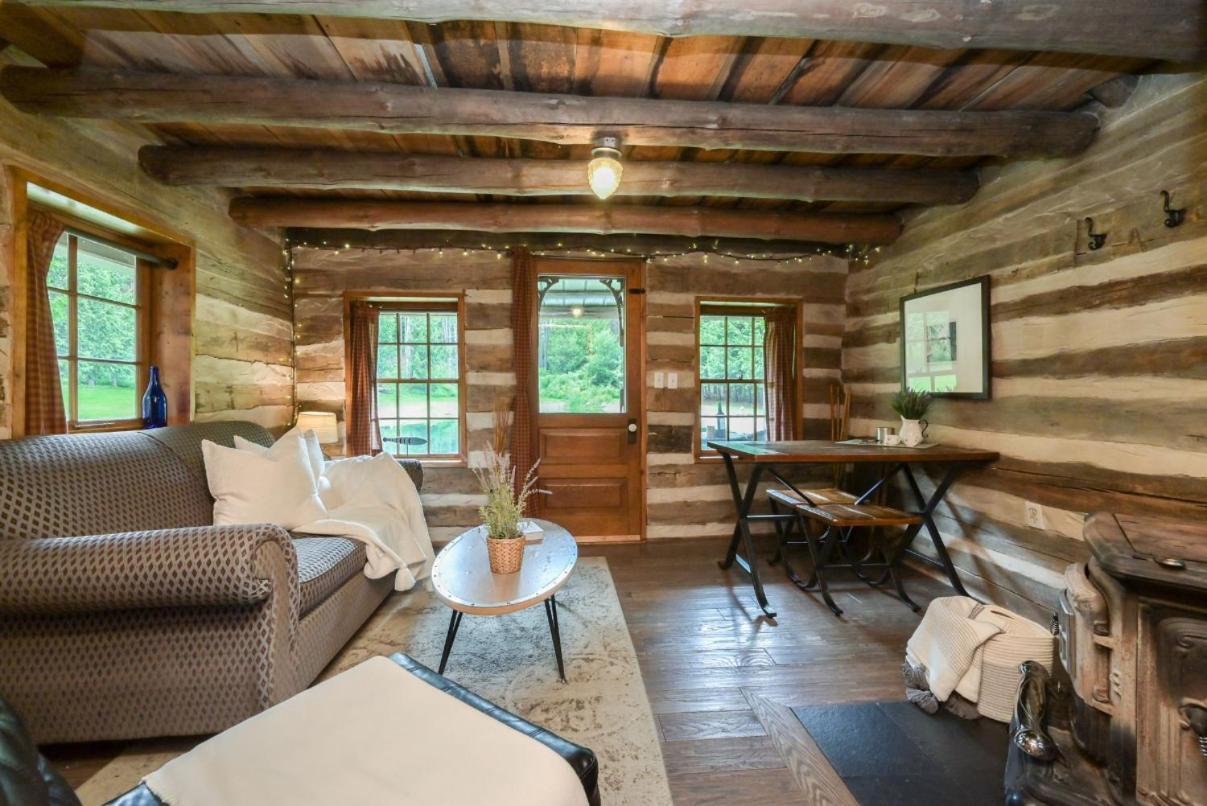 אורנג'וויל A Rustic Cabin In The Woods מראה חיצוני תמונה
